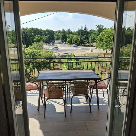Exclusive Apartment Ana Marija ลาบิน ภายนอก รูปภาพ