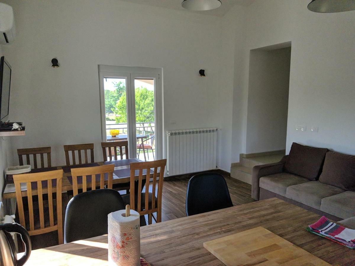 Exclusive Apartment Ana Marija ลาบิน ภายนอก รูปภาพ